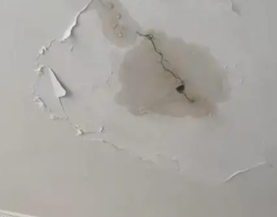 港闸阳台漏水维修公司分享下屋面防水工程质量问题原因分析